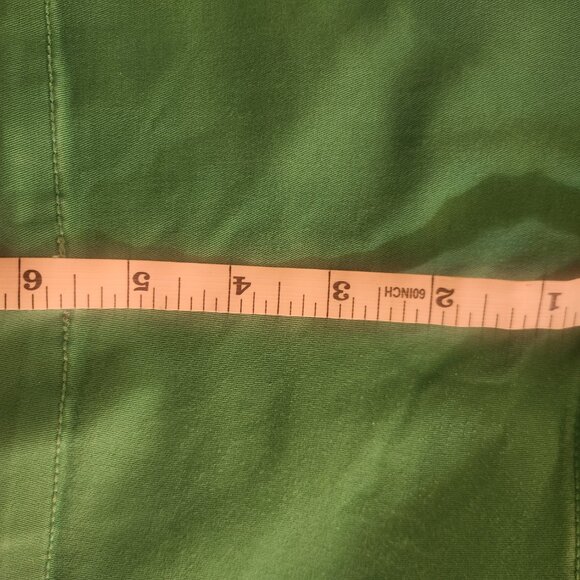 Crown & Ivy Kelly Green Women's Cuffed Bermuda Shorts Plus Size 18W Cotton Blend - Picture 9 of 10